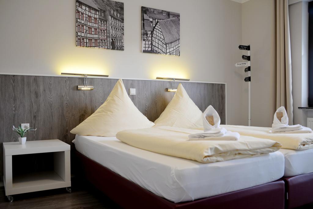 Pension Zur Schmiede Einruhr Extérieur photo